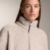 Camisola em imitação de casacos de pelo de carneiro com bolso frontal