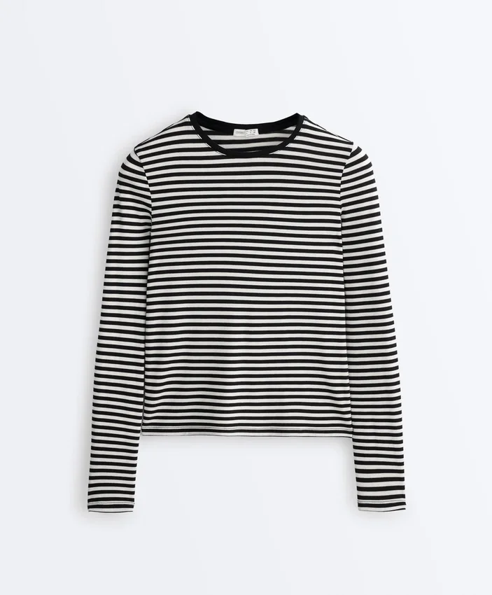 Camisola justa de manga comprida às riscas Camisola justa de manga comprida às riscas