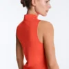 Camisola sem mangas com meio fecho Camisola sem mangas com meio fecho