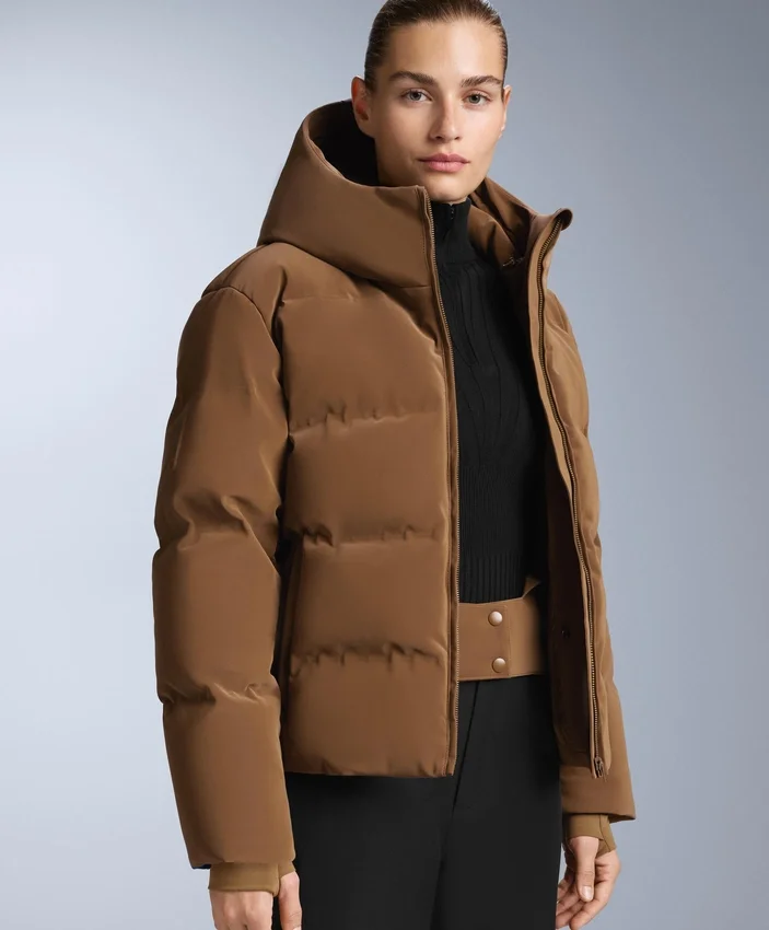 Casaco acolchoado em cetim 80% penas e 20% penugem Minardi Piume Ski resistente à água Casaco acolchoado em cetim 80% penas e 20% penugem Minardi Piume Ski resistente à água