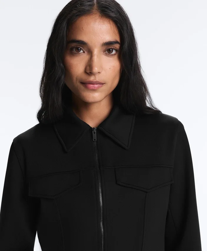 Casaco com peplum com efeito neoprene e canelado Casaco com peplum com efeito neoprene e canelado