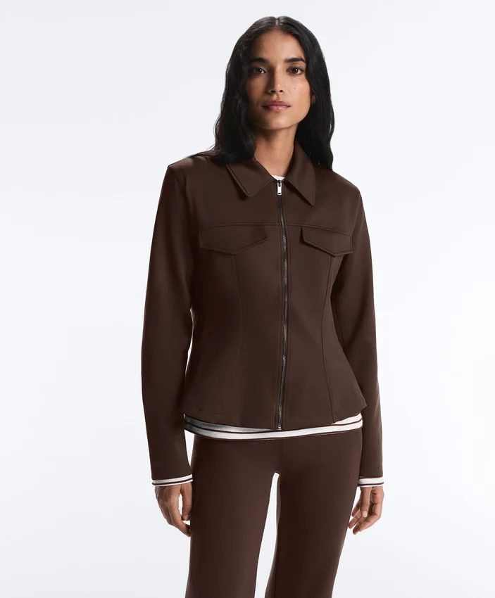 Casaco com peplum com efeito neoprene e canelado Casaco com peplum com efeito neoprene e canelado