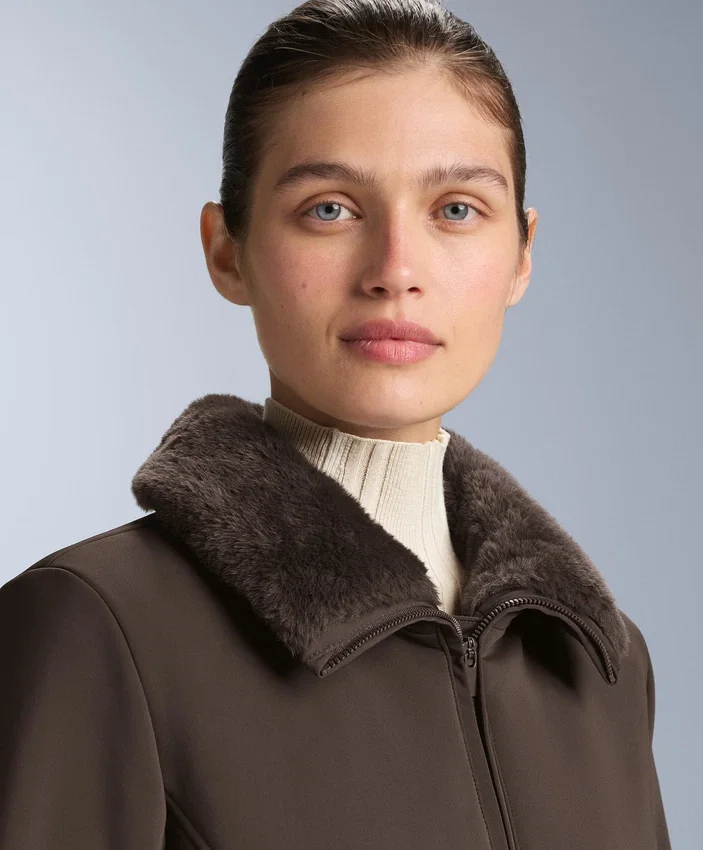 Casaco de esqui Primaloft® resistente à água com corte super justo Casaco de esqui Primaloft® resistente à água com corte super justo