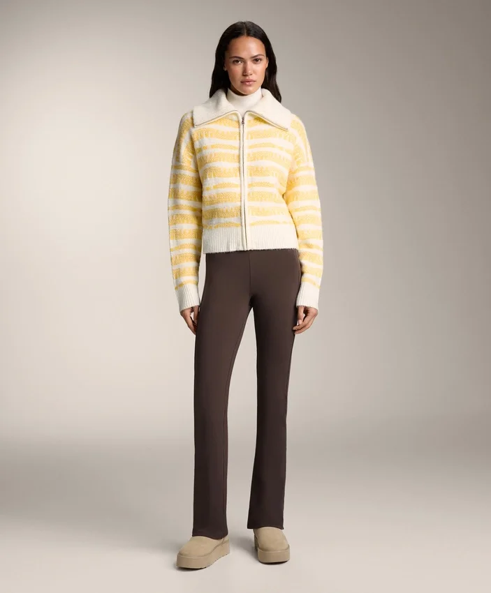 Casaco de malha jacquard às riscas Casaco de malha jacquard às riscas