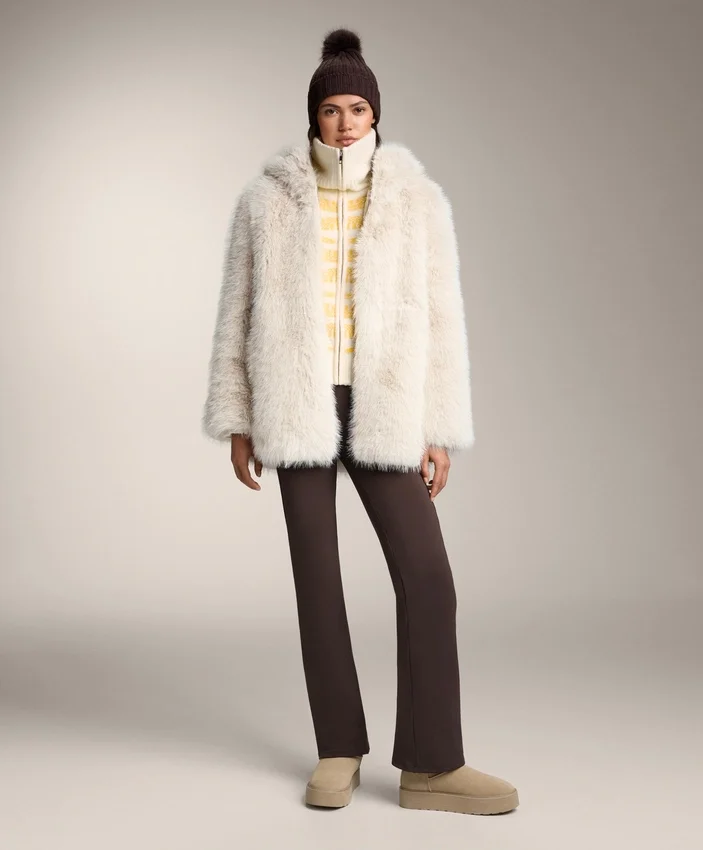 Casaco de malha jacquard às riscas Casaco de malha jacquard às riscas