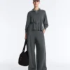 Casaco em modal Soft Touch com cintura ajustável e gola alta Casaco em modal Soft Touch com cintura ajustável e gola alta