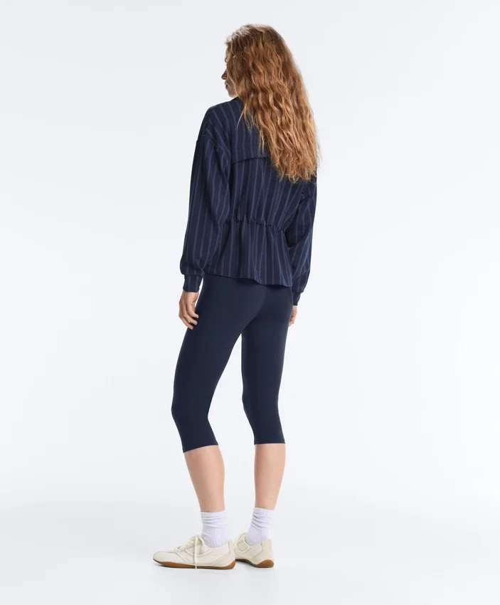 Casaco em modal Soft Touch com cintura ajustável e gola alta Casaco em modal Soft Touch com cintura ajustável e gola alta