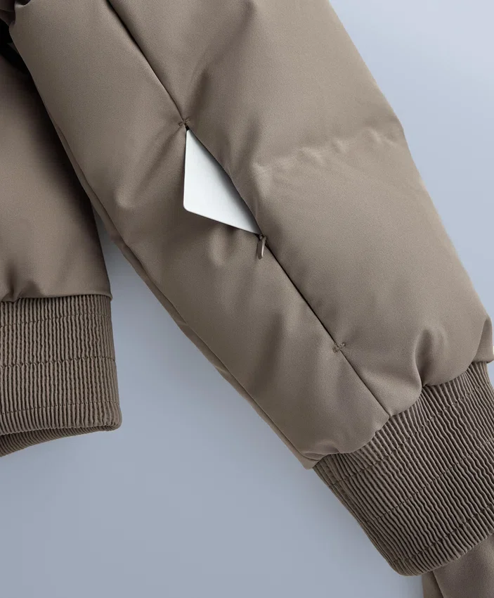 Casaco Minardi Piume Ski resistente à água, 80% de penugem e 20% de penas Casaco Minardi Piume Ski resistente à água, 80% de penugem e 20% de penas