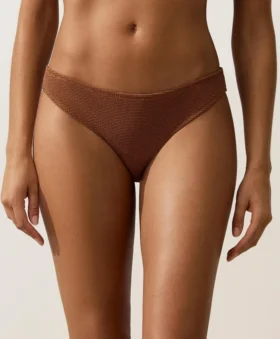 Cueca clássica de biquíni com efeito amarrotado