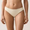 Cueca clássica de biquíni com efeito amarrotado