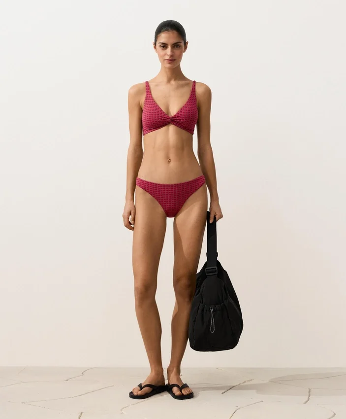 Top de biquíni halter em jacquard geométrico Top de biquíni halter em jacquard geométrico