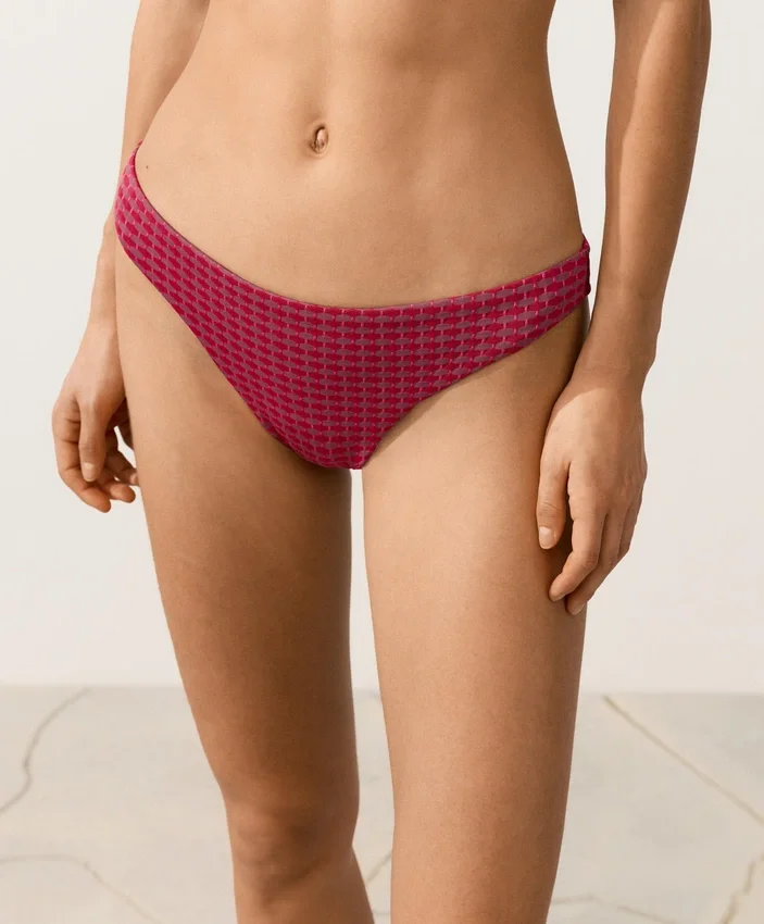 Cueca clássica de biquíni em jacquard geométrico Cueca clássica de biquíni em jacquard geométrico