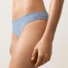 Cueca clássica de biquíni às riscas Cueca clássica de biquíni às riscas