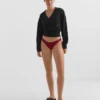 Cueca de biquíni brasileiro com corte em U em jacquard de mini xadrez Cueca de biquíni brasileiro com corte em U em jacquard de mini xadrez