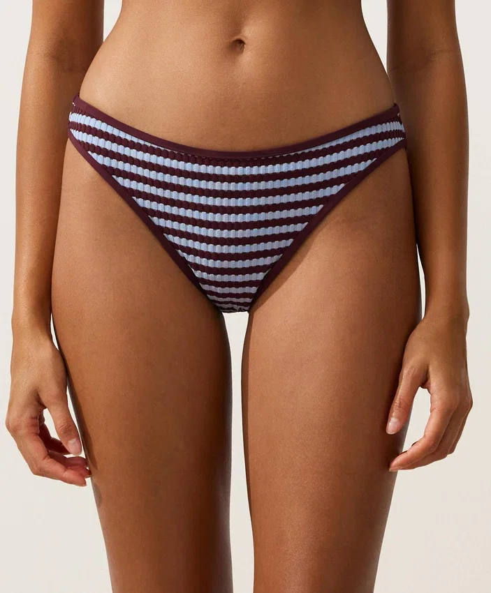 Cueca de biquíni clássica com riscas texturizadas Cueca de biquíni clássica com riscas texturizadas