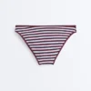 Cueca de biquíni clássica com riscas texturizadas Cueca de biquíni clássica com riscas texturizadas