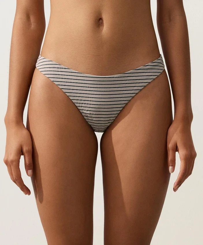 Cueca de biquíni de cobertura média com corte em U às riscas Cueca de biquíni de cobertura média com corte em U às riscas