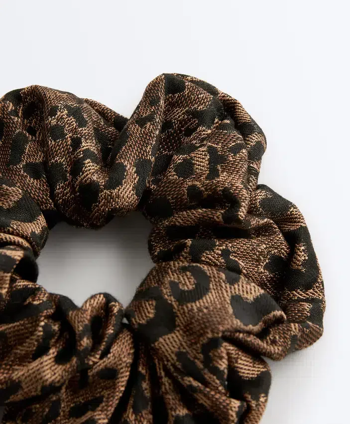 Elásticos de cabelo grandes em jacquard com padrão de leopardo Elásticos de cabelo grandes em jacquard com padrão de leopardo