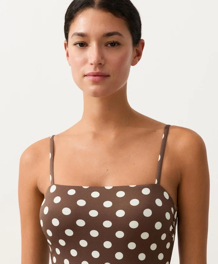 Fato de banho bandeau em piqué com bolinhas Fato de banho bandeau em piqué com bolinhas
