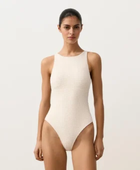Fato de banho com decote halter em croché com textura bolha Fato de banho com decote halter em croché com textura bolha