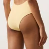 Fato de banho com decote halter em croché com textura bolha Fato de banho com decote halter em croché com textura bolha
