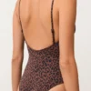 Fato de banho com padrão leopardo