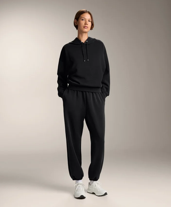 Hoodie com capuz de corte largo em modal escovado Hoodie com capuz de corte largo em modal escovado
