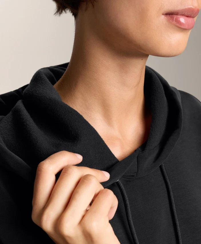 Hoodie com capuz de corte largo em modal escovado Hoodie com capuz de corte largo em modal escovado