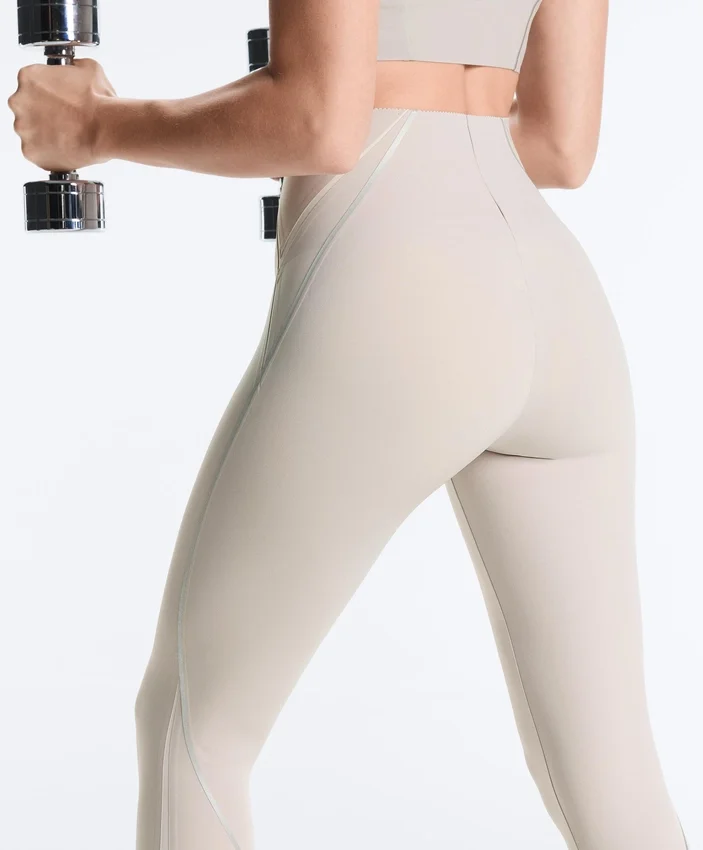 Leggings até ao tornozelo com cintura alta, Compressive, refletoras e Core Control Leggings até ao tornozelo com cintura alta, Compressive, refletoras e Core Control