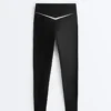 Leggings de cintura alta até ao tornozelo Perfect-Adapt com detalhes contrastantes Leggings de cintura alta até ao tornozelo Perfect-Adapt com detalhes contrastantes