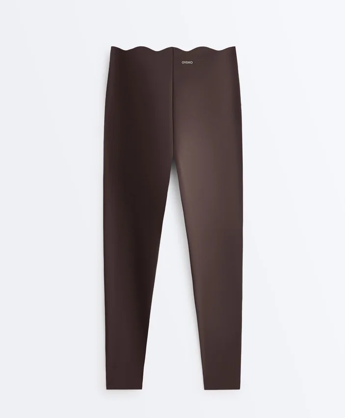 Leggings de cintura alta com controlo Core Control do tronco, comprimento até ao tornozelo e detalhe ondulado Leggings de cintura alta com controlo Core Control do tronco, comprimento até ao tornozelo e detalhe ondulado