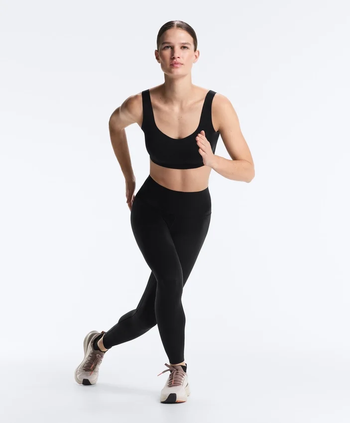 Sutiã desportivo de apoio médio Perfect-Adapt com copas Sutiã desportivo de apoio médio Perfect-Adapt com copas