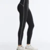Leggings refletoras de cintura alta, Compressive e com Core Control, até ao tornozelo Leggings refletoras de cintura alta, Compressive e com Core Control, até ao tornozelo