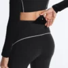 Leggings refletoras de cintura alta, Compressive e com Core Control, até ao tornozelo Leggings refletoras de cintura alta, Compressive e com Core Control, até ao tornozelo