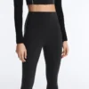 Leggings refletoras de cintura alta, Compressive e com Core Control, até ao tornozelo Leggings refletoras de cintura alta, Compressive e com Core Control, até ao tornozelo