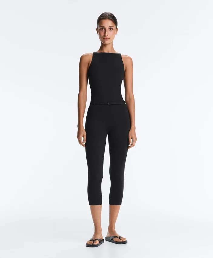 Macacão Capri Comfortlux com cinto Macacão Capri Comfortlux com cinto