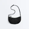 Mini bolsa a tiracolo acolchoada
