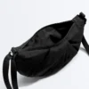 Mini bolsa a tiracolo acolchoada