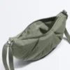 Mini bolsa a tiracolo acolchoada