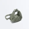 Mini bolsa a tiracolo acolchoada