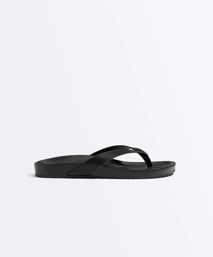 Sandália de sapatos rasos com tiras Sandália de sapatos rasos com tiras