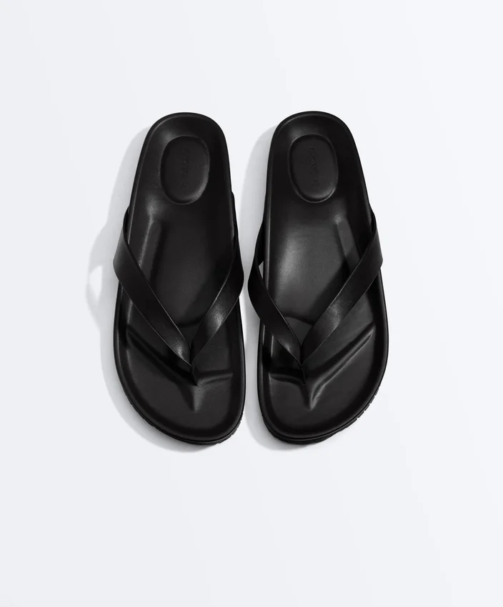 Sandália de sapatos rasos com tiras Sandália de sapatos rasos com tiras