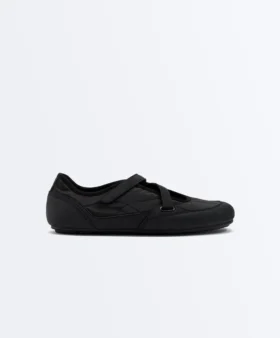 Sapatos rasos desportivos em nylon