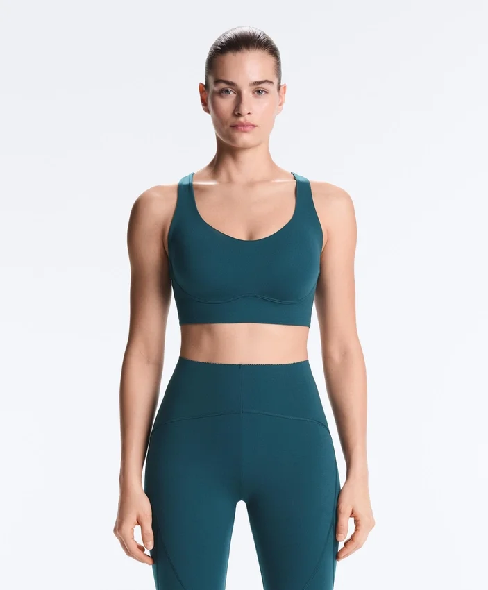 Sutiã Compressive com suporte médio e copas Sutiã Compressive com suporte médio e copas