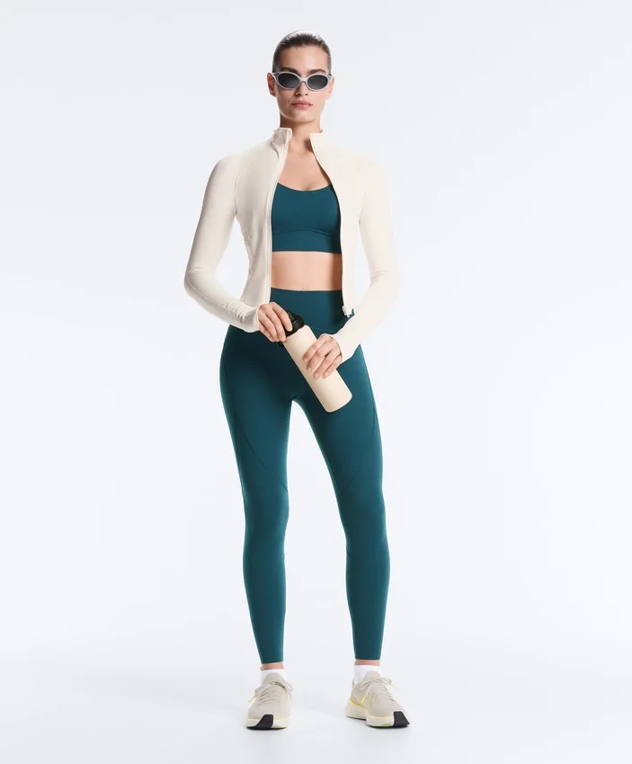 Sutiã Compressive com suporte médio e copas Sutiã Compressive com suporte médio e copas