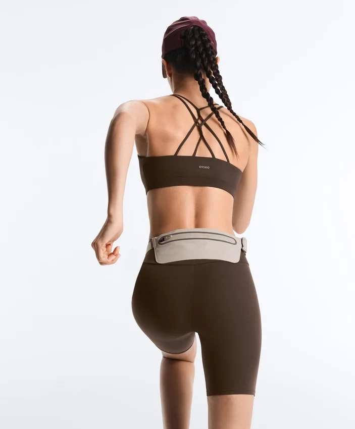 Sutiã desportivo Comfortlux de suporte leve com alças cruzadas Sutiã desportivo Comfortlux de suporte leve com alças cruzadas