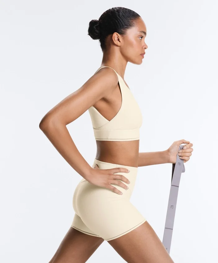 Sutiã desportivo Comfortlux de suporte médio com bainha em ponto de alinhavo Sutiã desportivo Comfortlux de suporte médio com bainha em ponto de alinhavo
