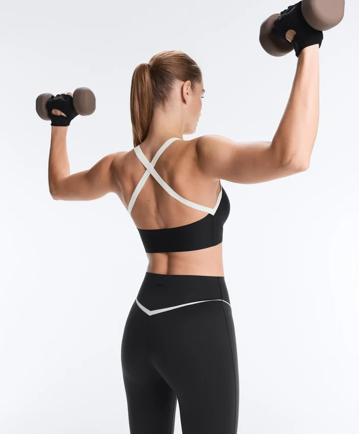 Sutiã desportivo de contraste com suporte médio Perfect-Adapt Sutiã desportivo de contraste com suporte médio Perfect-Adapt
