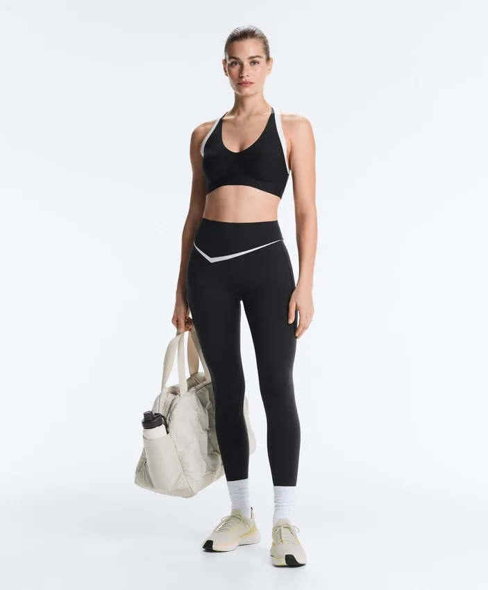 Sutiã desportivo de contraste com suporte médio Perfect-Adapt Sutiã desportivo de contraste com suporte médio Perfect-Adapt