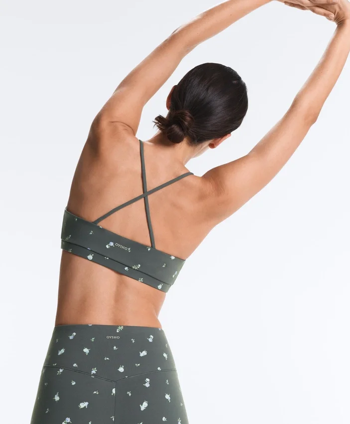 Sutiã desportivo Evermove de apoio leve com estampado floral Sutiã desportivo Evermove de apoio leve com estampado floral
